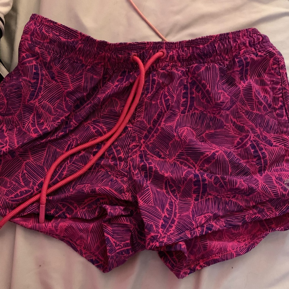 Vineyard vine shorts